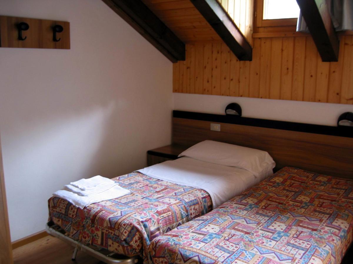 Casa Alpina Sant'Apollinare Falcade Exterior foto